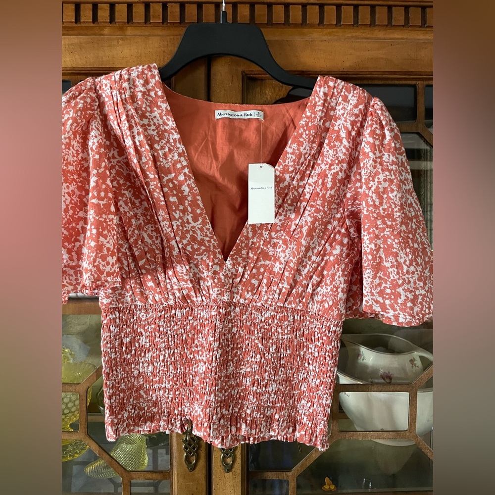 NWT A&F Peasant top